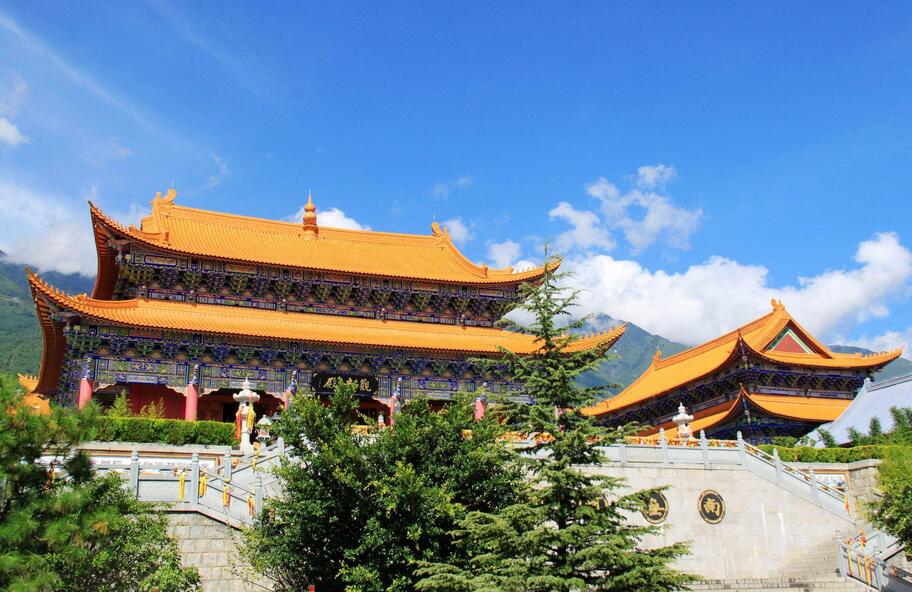 祖古颜班:为什么要这么辛苦建寺院? 祖古颜班:为什么要这么辛苦建寺院?