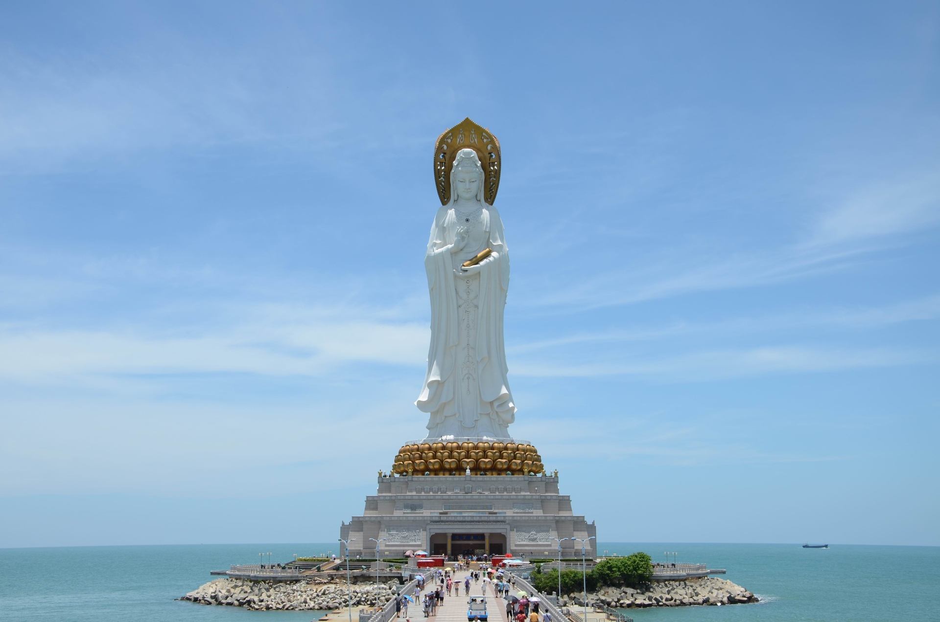 宣化上人:观世音菩萨到底是男性还是女性? 宣化上人:观世音菩萨到底是男性还是女性?