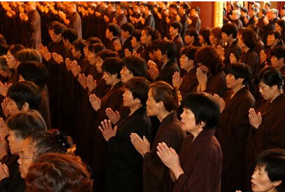 弘一法师:皈依僧是皈依全体僧人而非某位师父 弘一法师:皈依僧是皈依全体僧人而非某位师父