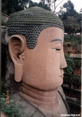 乐山大佛三次显灵